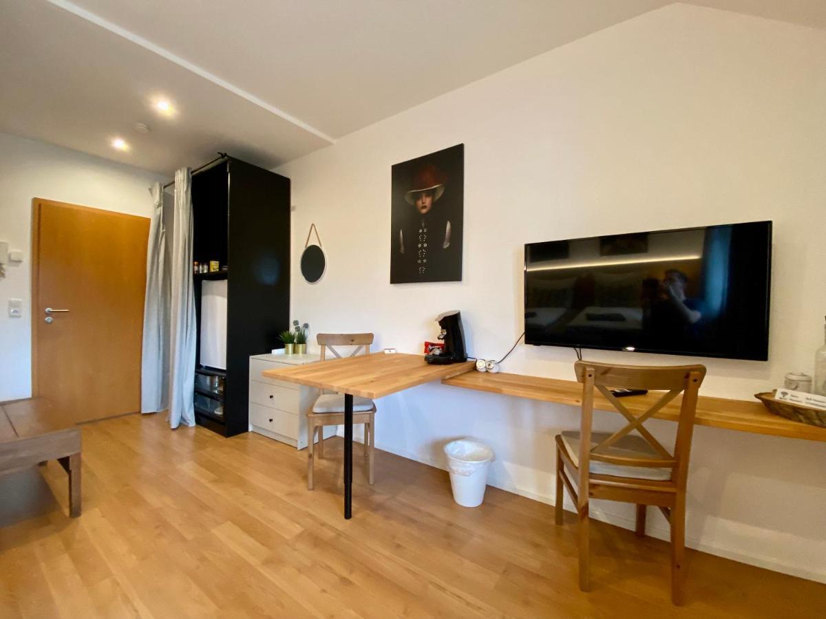 Komfortables Doppelzimmer In Kehl Goldscheuer - 1A Guesthouse ภายนอก รูปภาพ
