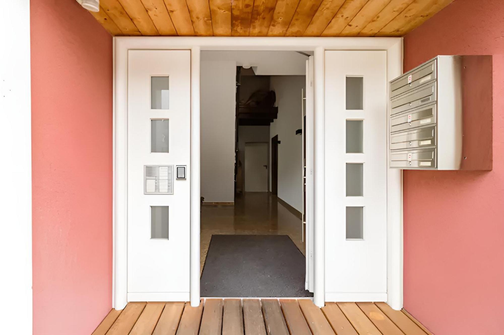 Komfortables Doppelzimmer In Kehl Goldscheuer - 1A Guesthouse ภายนอก รูปภาพ