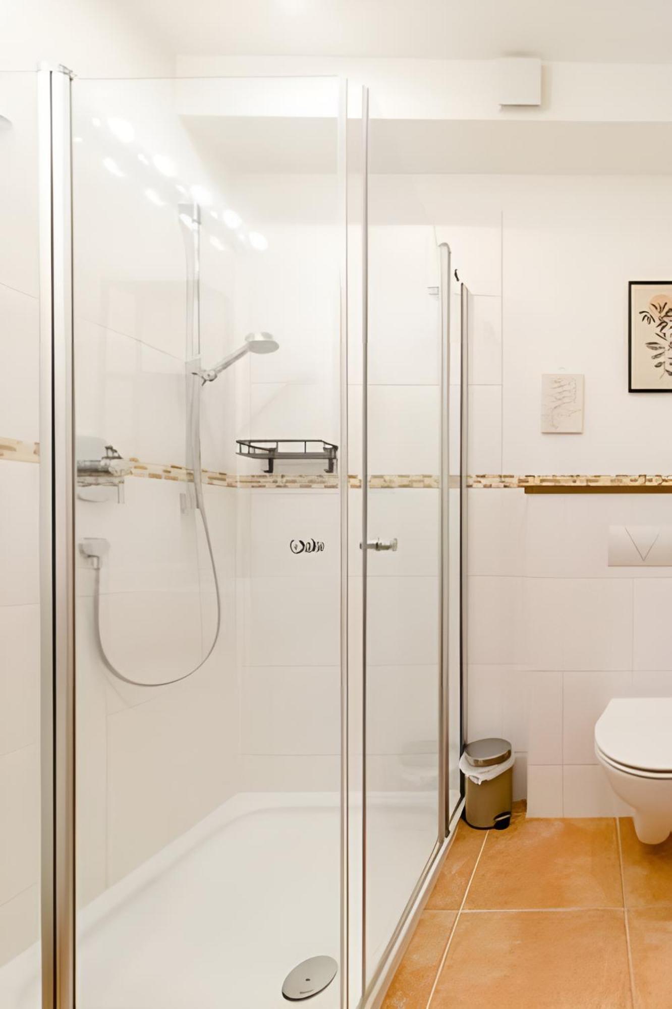 Komfortables Doppelzimmer In Kehl Goldscheuer - 1A Guesthouse ภายนอก รูปภาพ