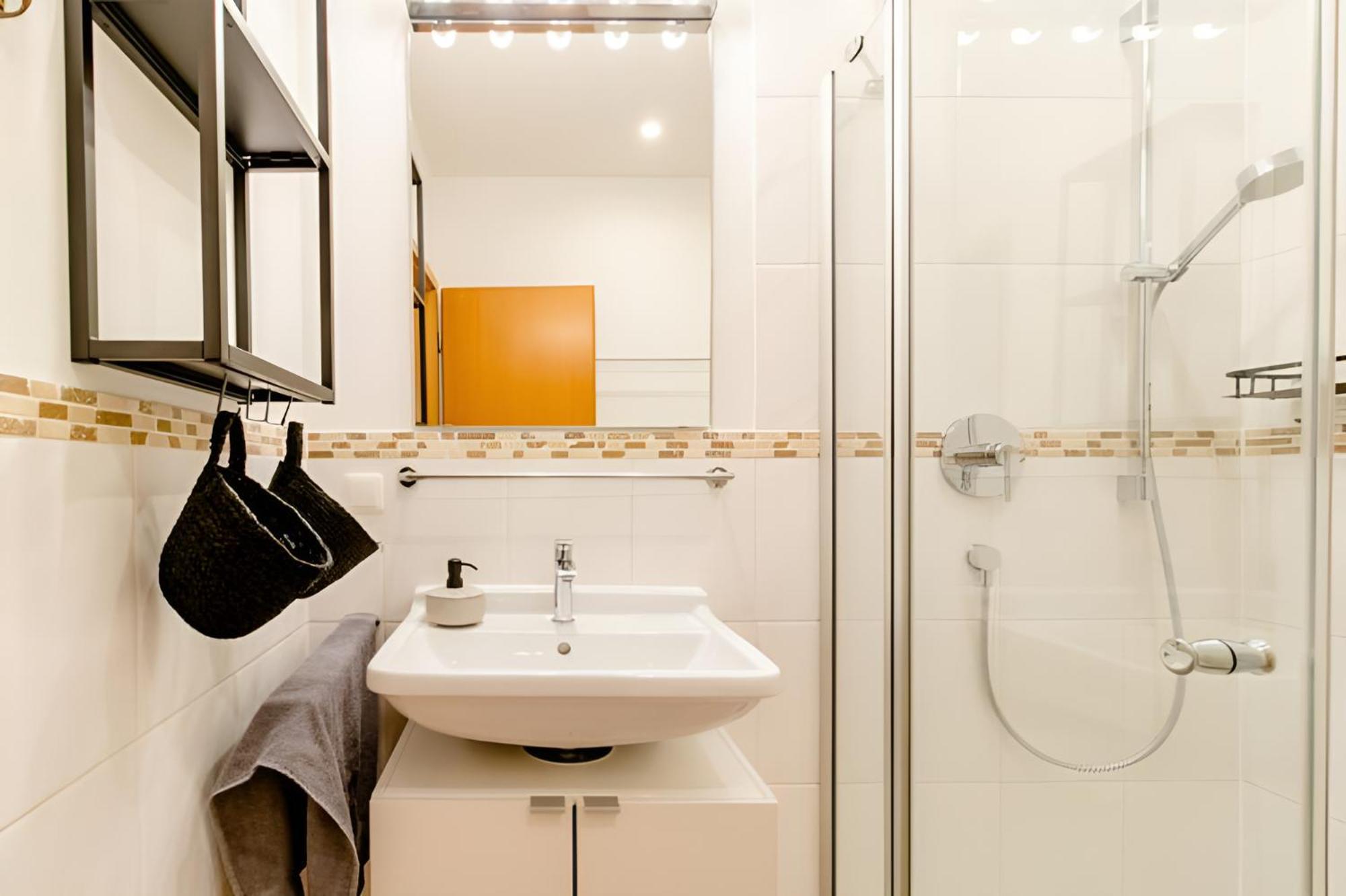 Komfortables Doppelzimmer In Kehl Goldscheuer - 1A Guesthouse ภายนอก รูปภาพ
