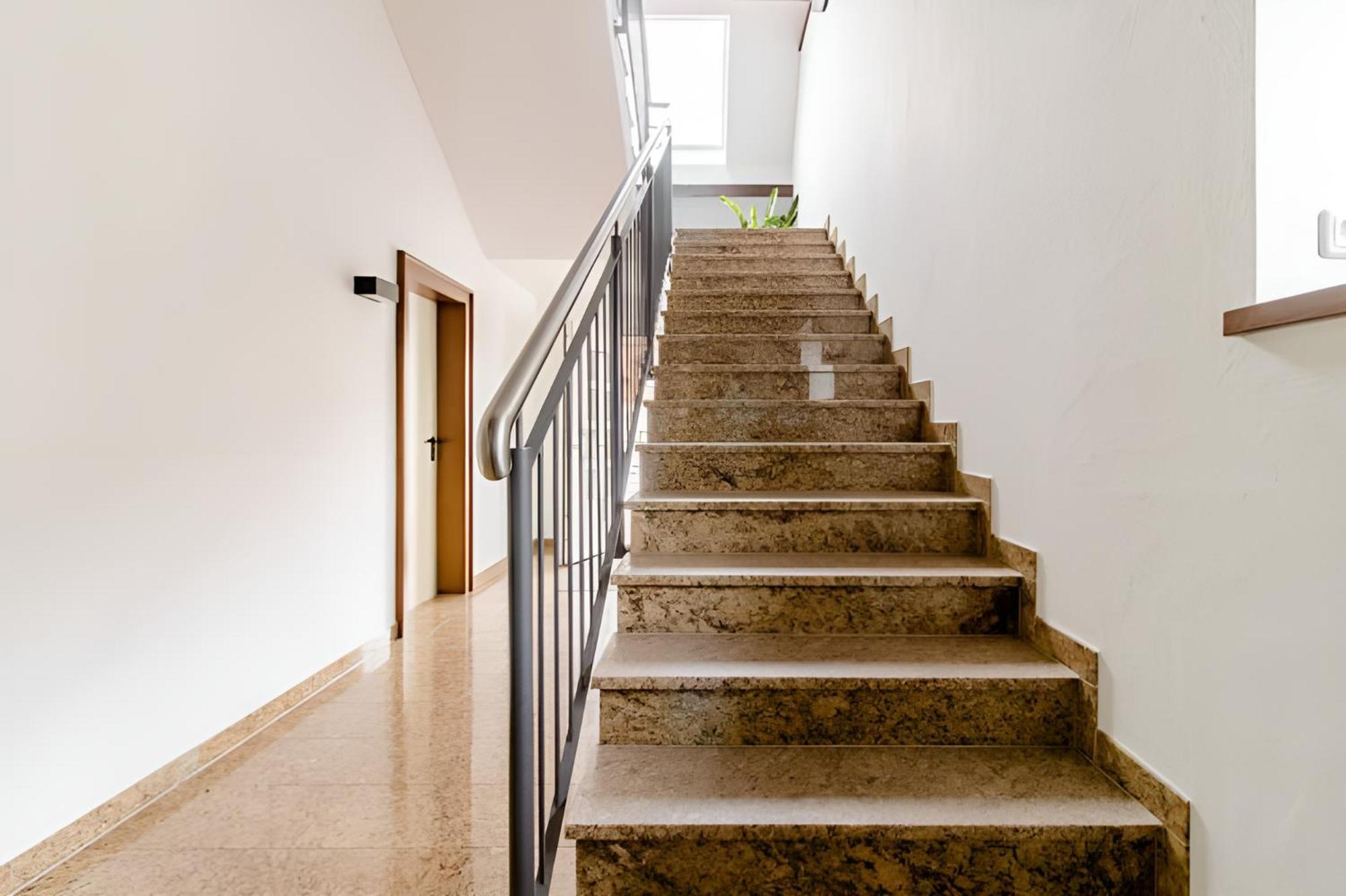 Komfortables Doppelzimmer In Kehl Goldscheuer - 1A Guesthouse ภายนอก รูปภาพ
